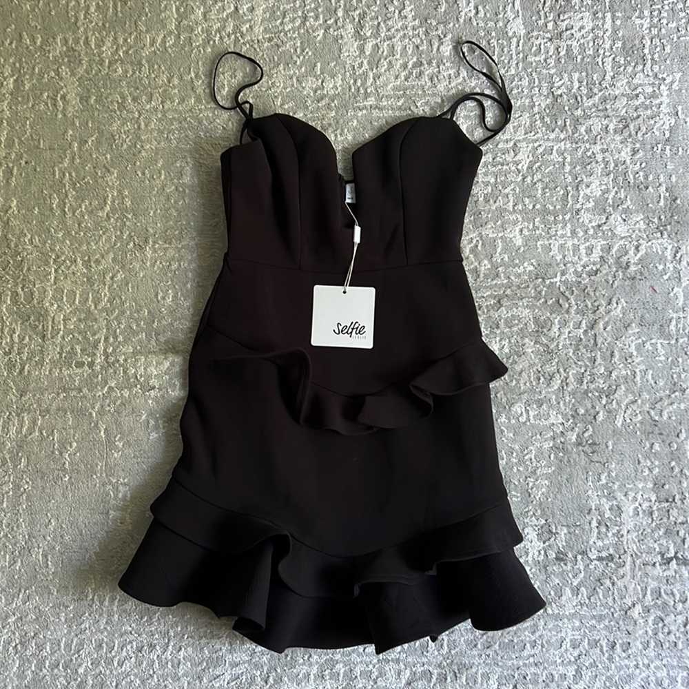 New with tags – selfie Leslie dress size extra small